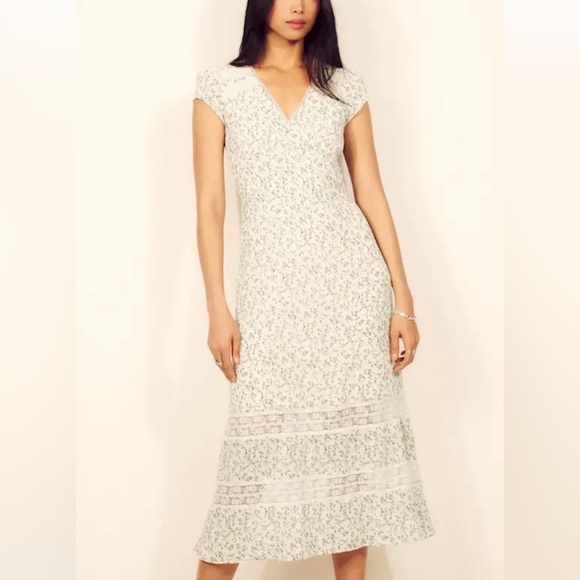 Reformation Dresses & Skirts - NWT Reformation Lewa Dress in Ivy